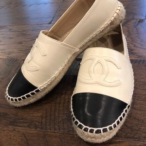 Black and cream leather CHANEL espadrille
